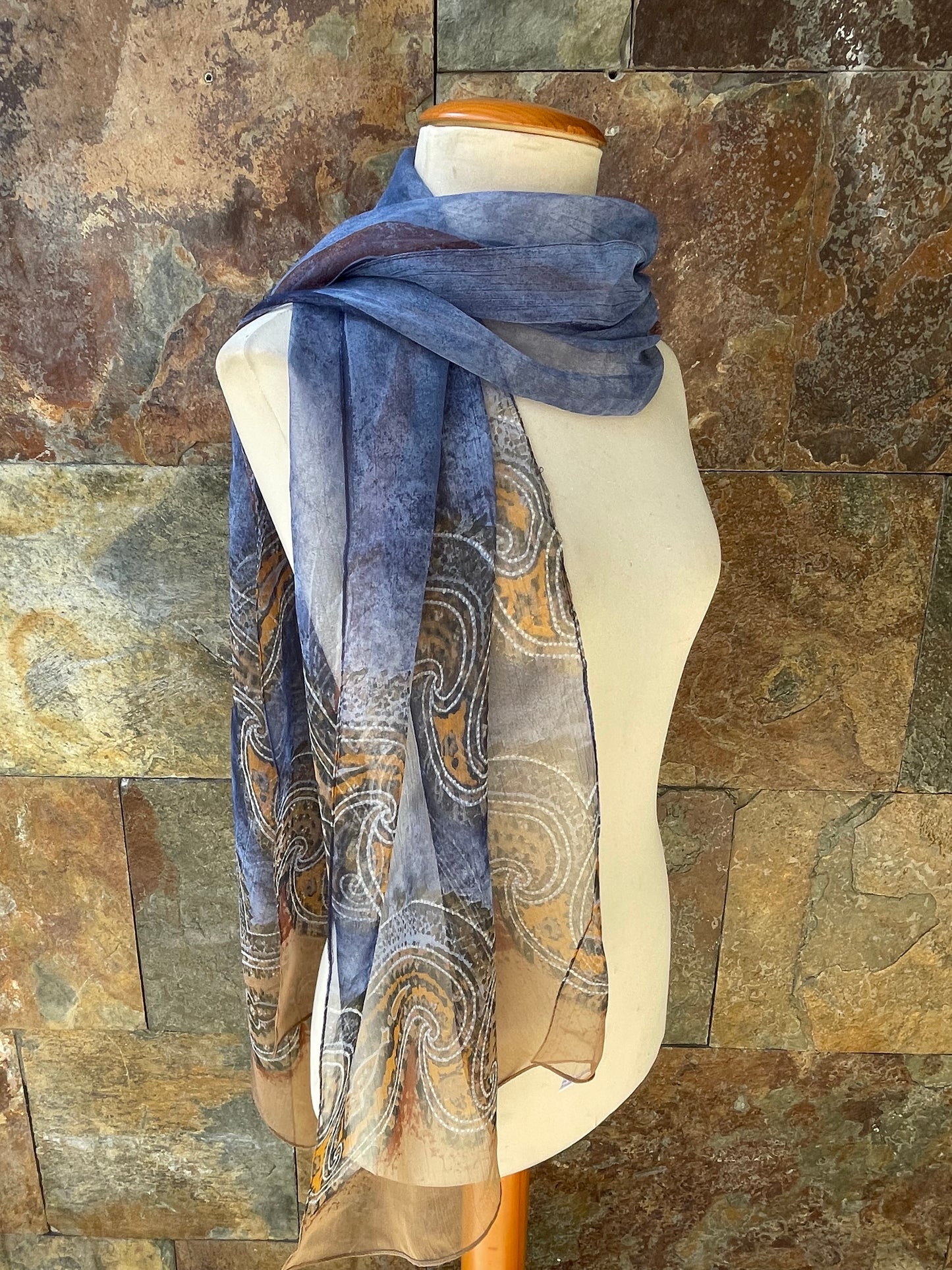 Foulard vintage italiano tonos azules, ocres y amarillos DOMINGUEZ