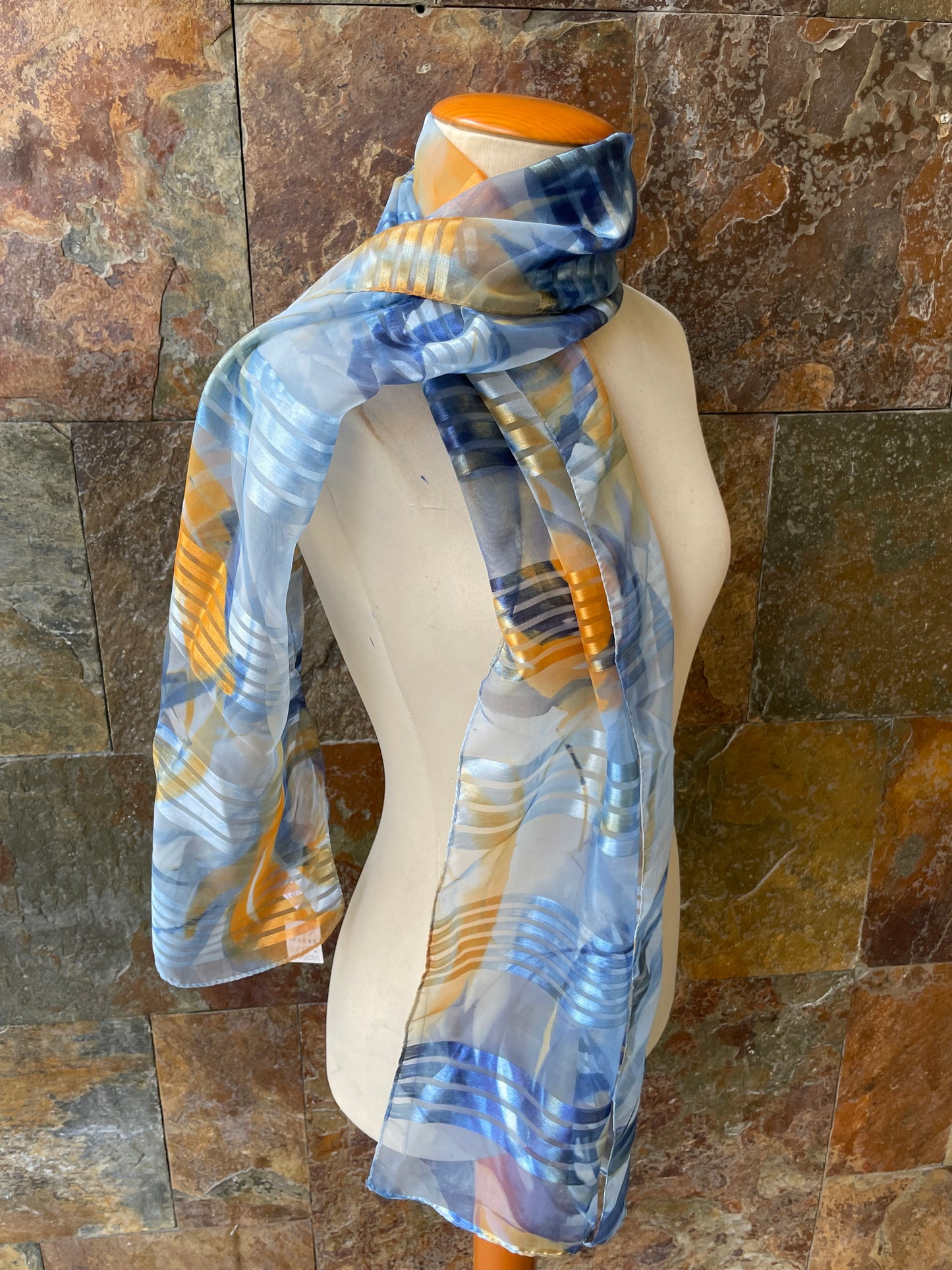 Foulard vintage italiano, tonos azules, ocres y beige MIM