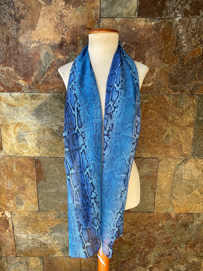 Foulard vintage italiano, tonos azules y animal print DOMINGUEZ