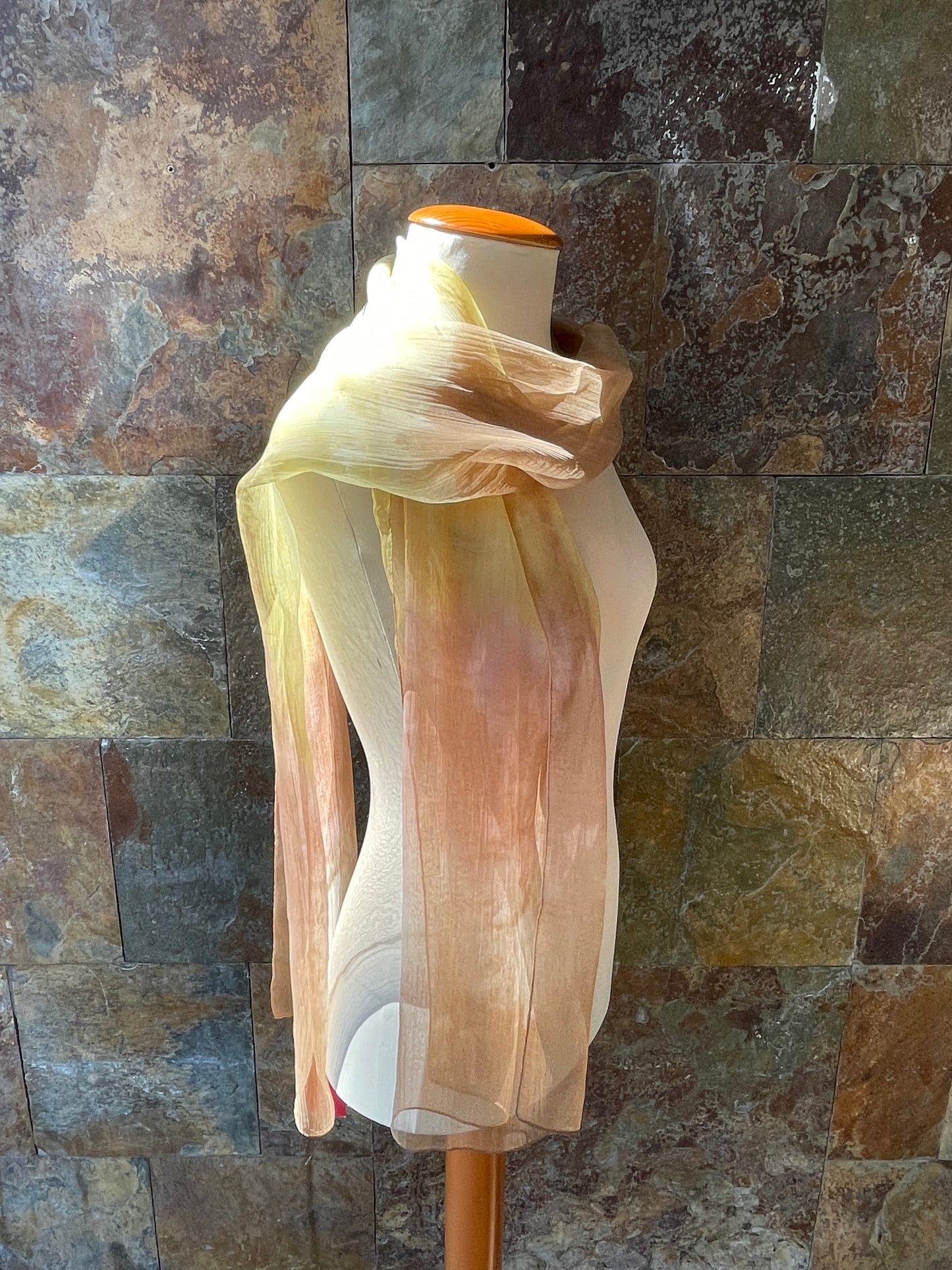 Foulard vintage italiano, tonos ocres, amarillos y rosas DOMINGUEZ