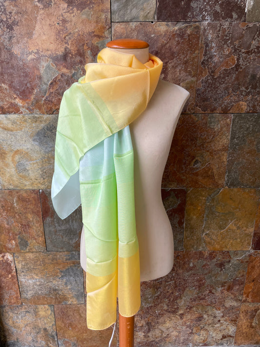 Foulard vintage italiano en tonos verdes y amarillos