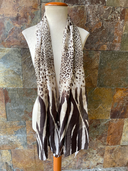 Foulard vintage italiano, tonos marrones y beige de animal print DOMINGUEZ