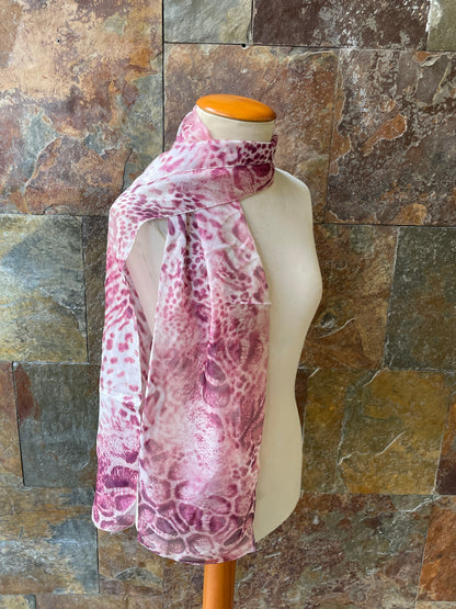 Foulard vintage italiano, tonos rosas con estampado animal print DOMINGUEZ