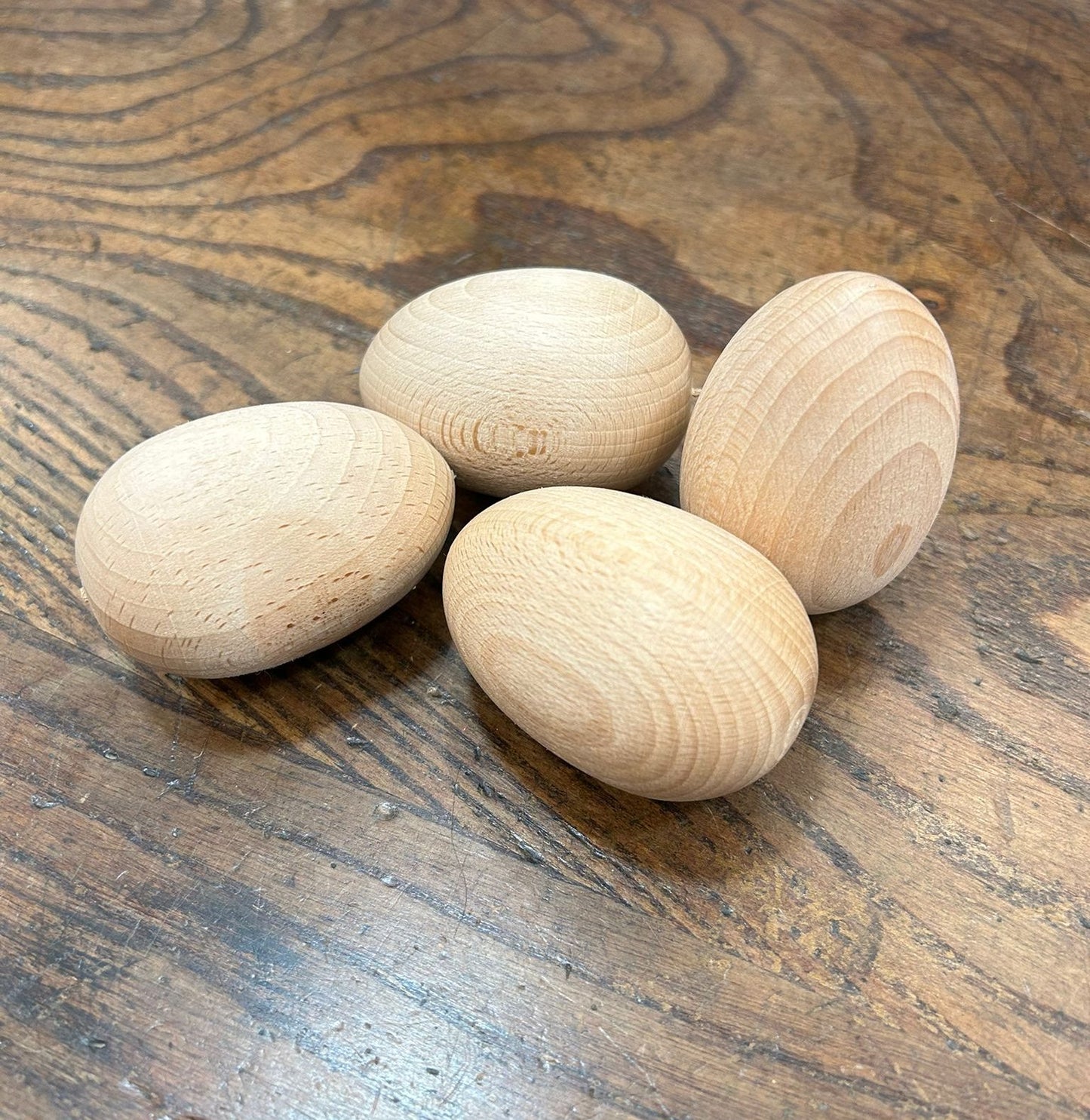 Huevo de madera