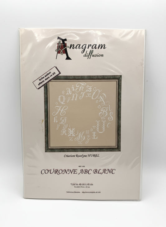 Kit de Punto de cruz Anagram Diffusion - 40x40cm - "Couronne ABC blanc" - hilos incluidos