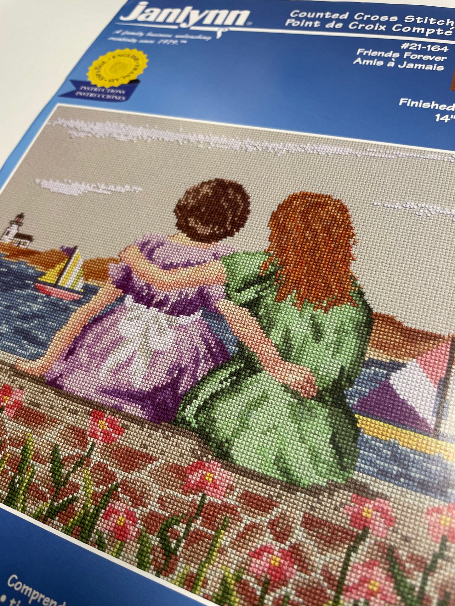 Kit de punto de cruz Janlynn - 35,6x25,4 cm - "Amigas para siempre"- hilos incluidos