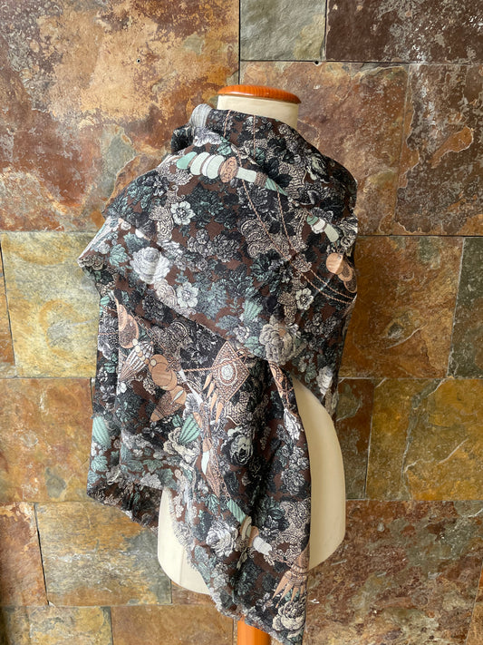 Mantón vintage italiano 100% Lana Pura en colores beige, marrón y verde 115 x 115 cm