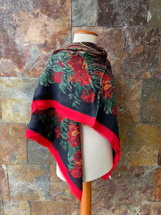 Mantón vintage italiano 100% Lana Pura en colores negro, rojo, amarillo y verde 115 x 115 cm