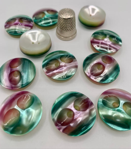 Pack 11 botones vintage de pasta color verde y morado