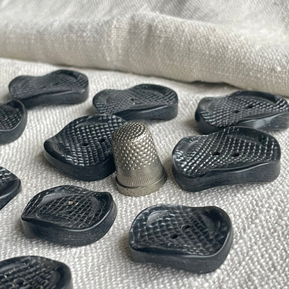 Pack 13 botones vintage de pasta color gris