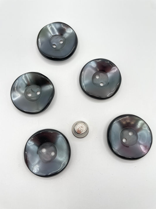 Pack 5 botones vintage de pasta en color gris oscuro y morado tornasolado