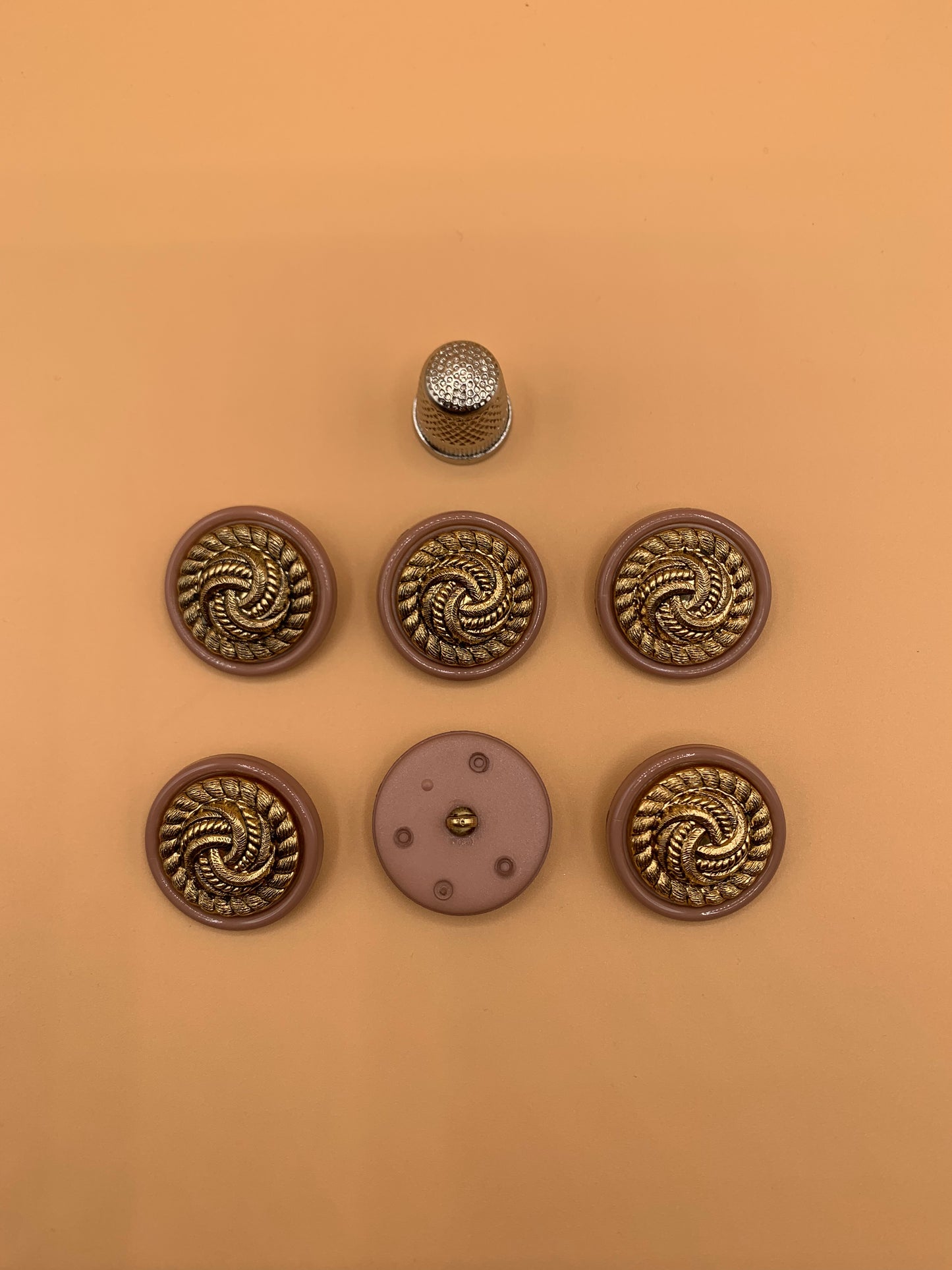 Pack 6 botones vintage de pasta color dorado y moka