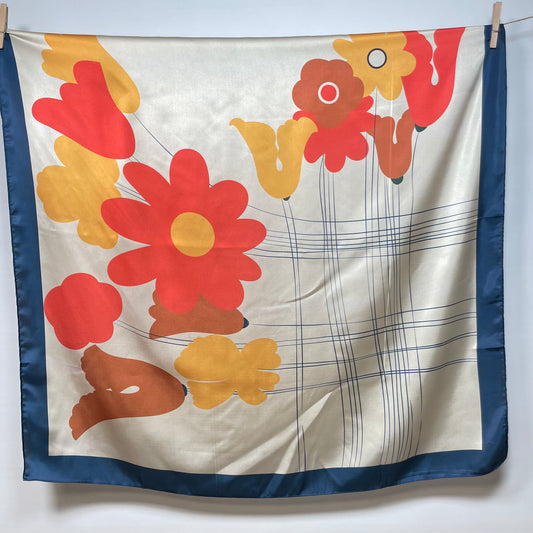 Pañuelo con motivo vintage colores marino, crema, marrón, amarillo y teja