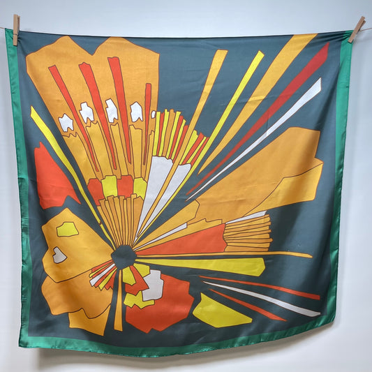 Pañuelo con motivo vintage colores verde, blanco, amarillo, naranja y marrón