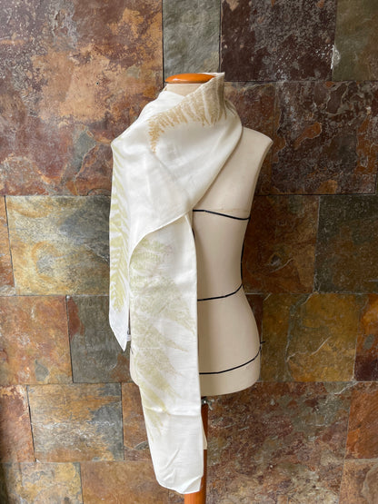 Pañuelo seda 100% tintado con la técnica ECOPRINT por RAMÓN SANTOS