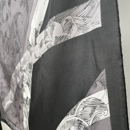 Pañuelo vintage italiano años 70 color negro, gris y blanco G. GUCCINI