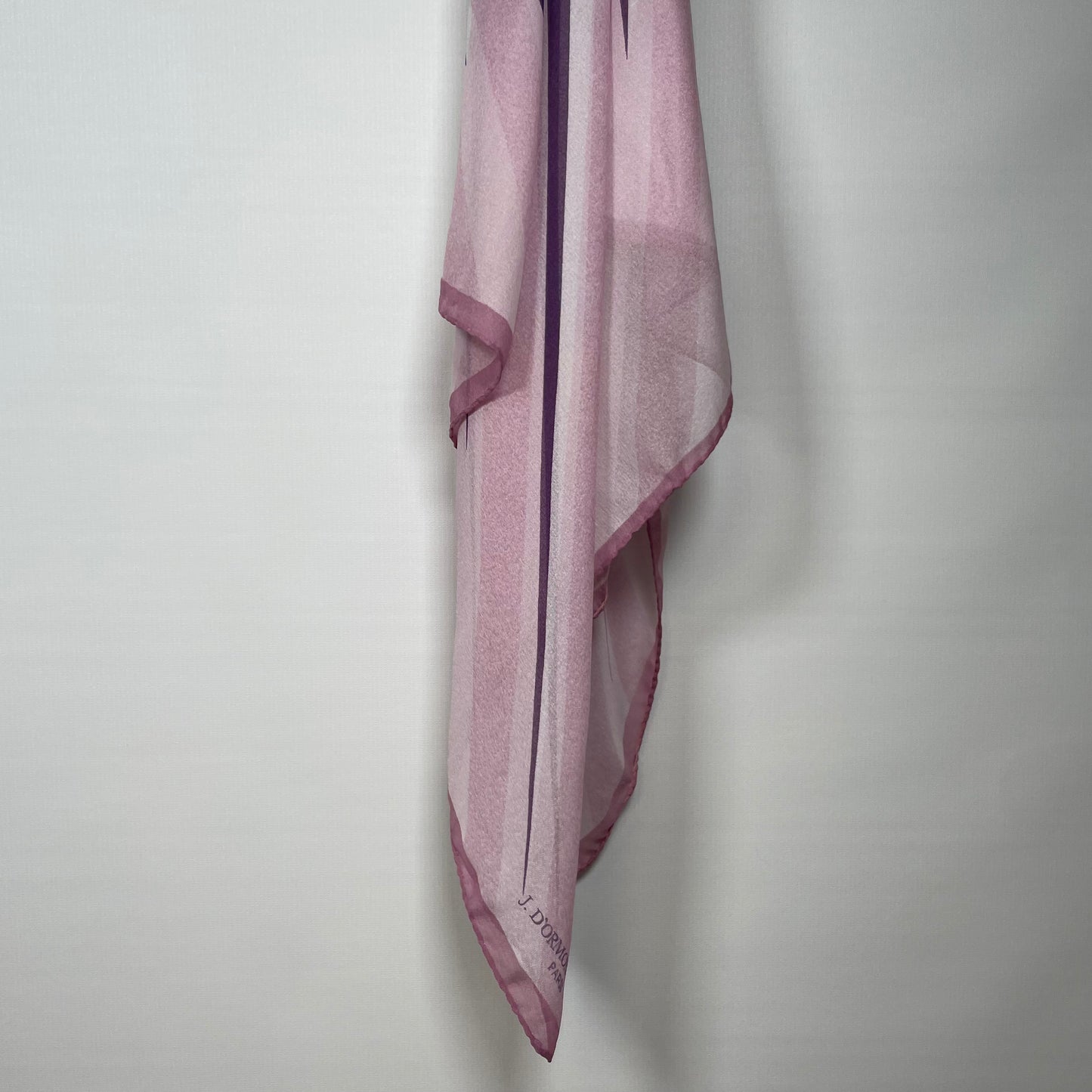 Pañuelo vintage italiano años 70 color rosa, gris y berenjena