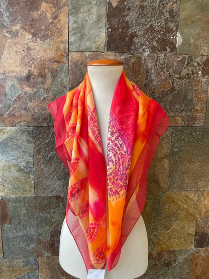 Pañuelo vintage italiano años 70, tonos rojos, naranjas y rosas DOMINGUEZ