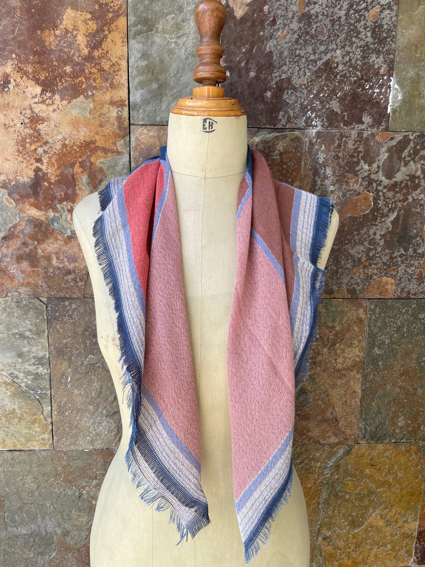 Pañuelo vintage italiano en colores azul, marrón y salmón