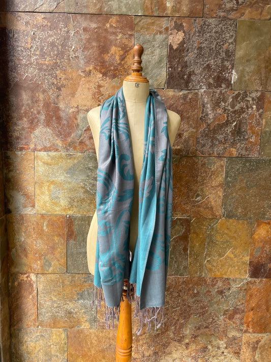 Pashmina vintage con fleco en color turquesa y gris