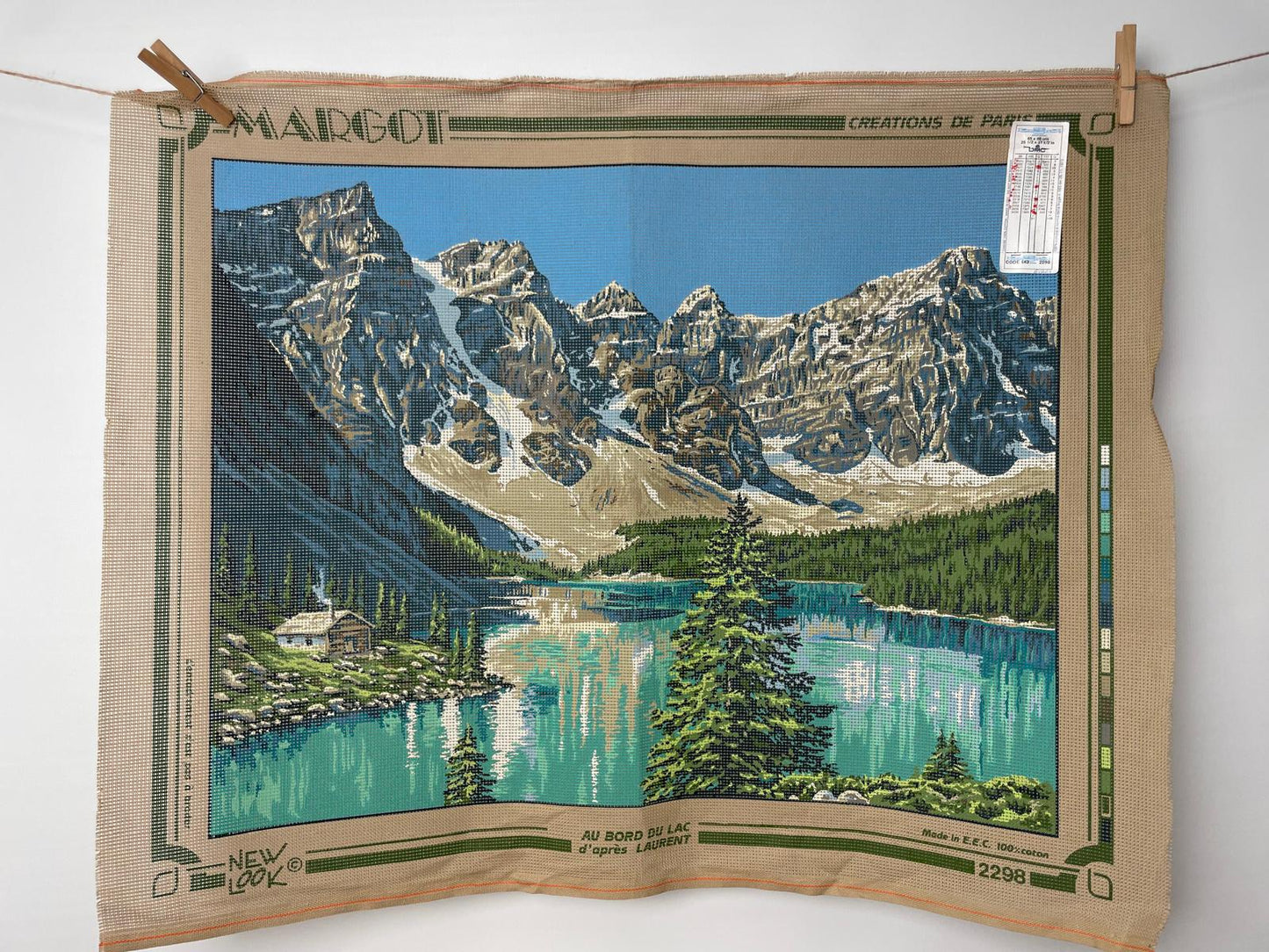 Petit point: "Au bord du lac" MARGOT - CON HILOS