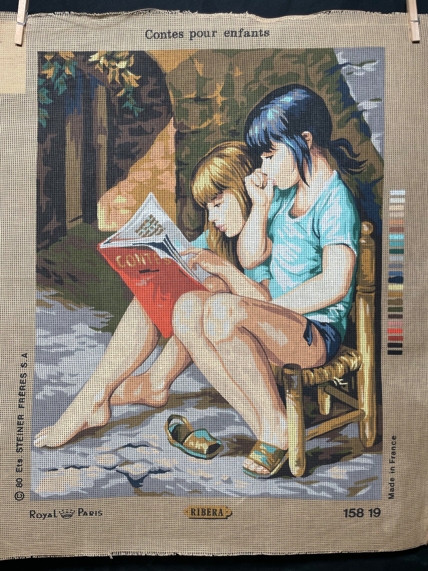 Petit point: "Contes pour enfants" Royal Paris - CON HILOS