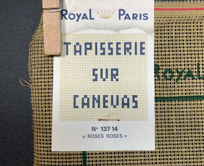 Petit point: "Roses roses" Royal Paris - CON HILOS
