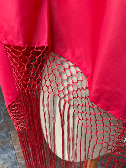 Pico liso con fleco en color rojo