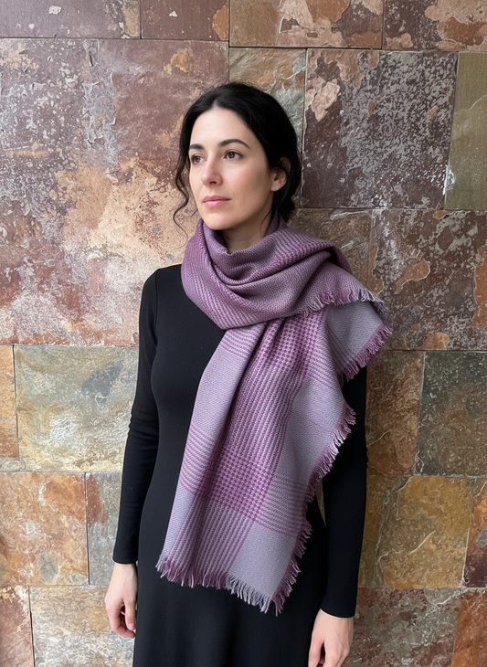 Manta en color gris y berenjena CONDESTABLE - Único en stock