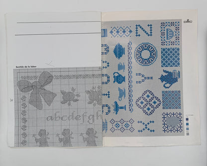 Plantilla "DMC Création" Blanco y azul