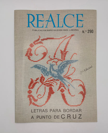 Revista "REALCE letras para bordar a punto de cruz" Nº 290