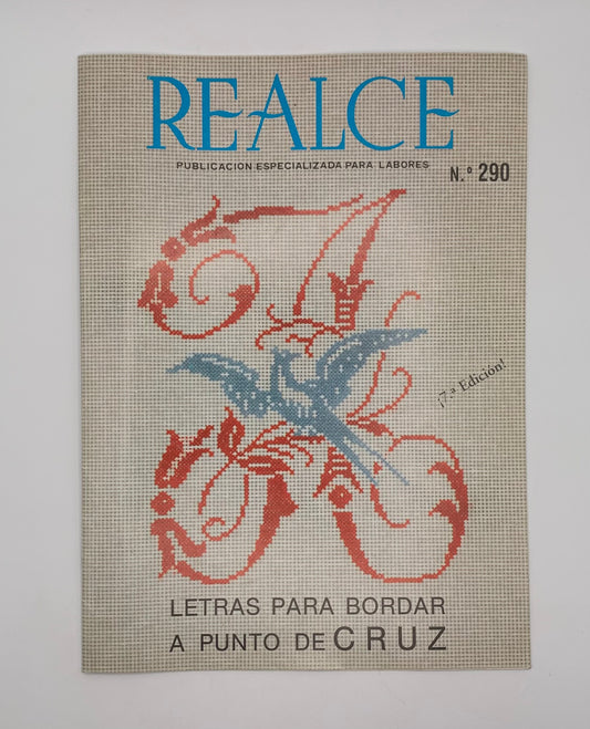 Revista "REALCE letras para bordar a punto de cruz" Nº 290
