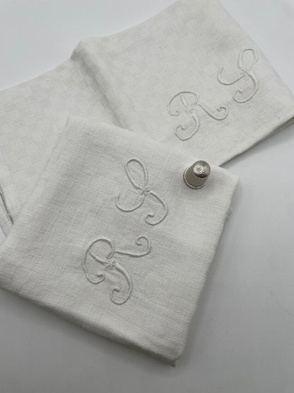 Servilleta de Lino antiguo bordada con iniciales
