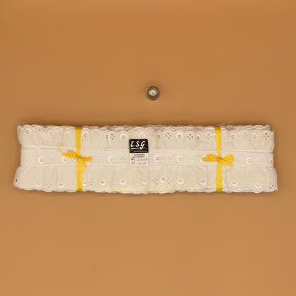 Tira bordada antigua color blanco - 4cm ancho